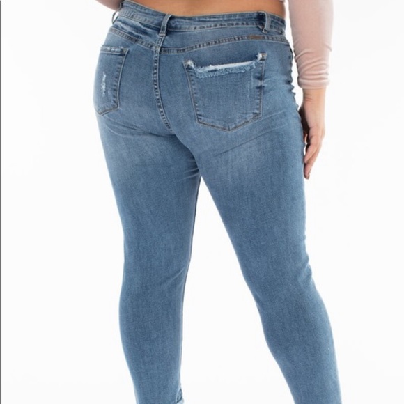 Kancan Jeans women plus size! - Picture 6 of 8